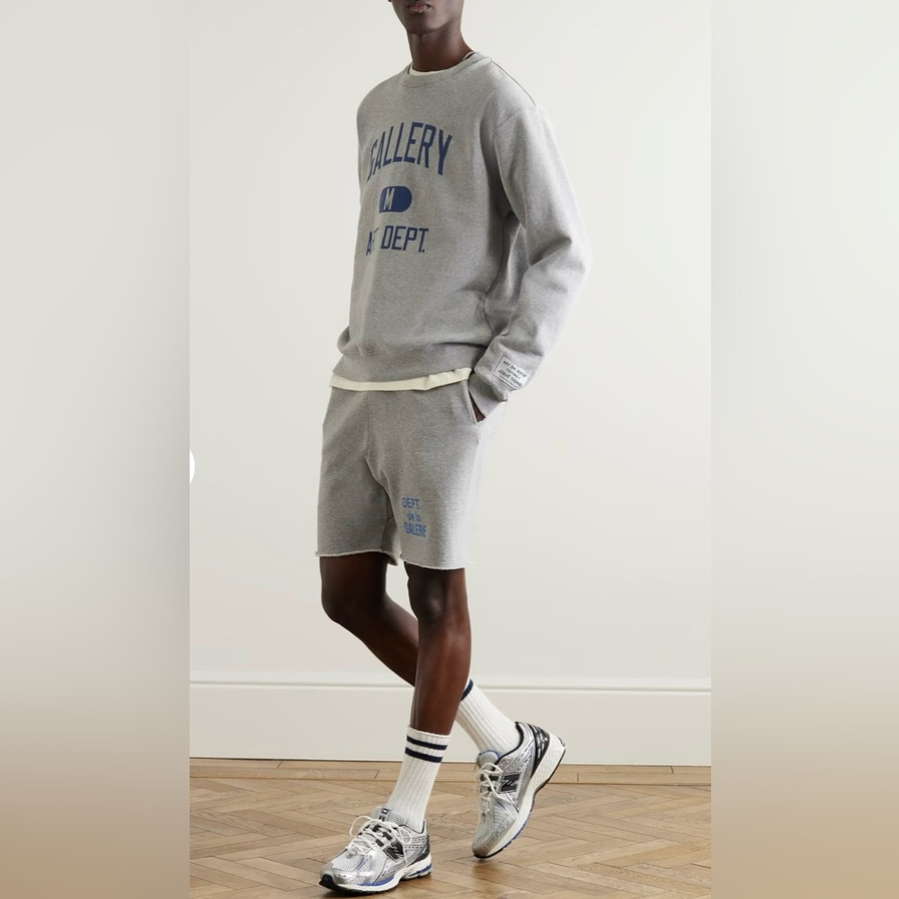 GALLERY DEPT
Straight-Leg Logo-Print Frayed Cotton-Jersey
Drawstring Shorts